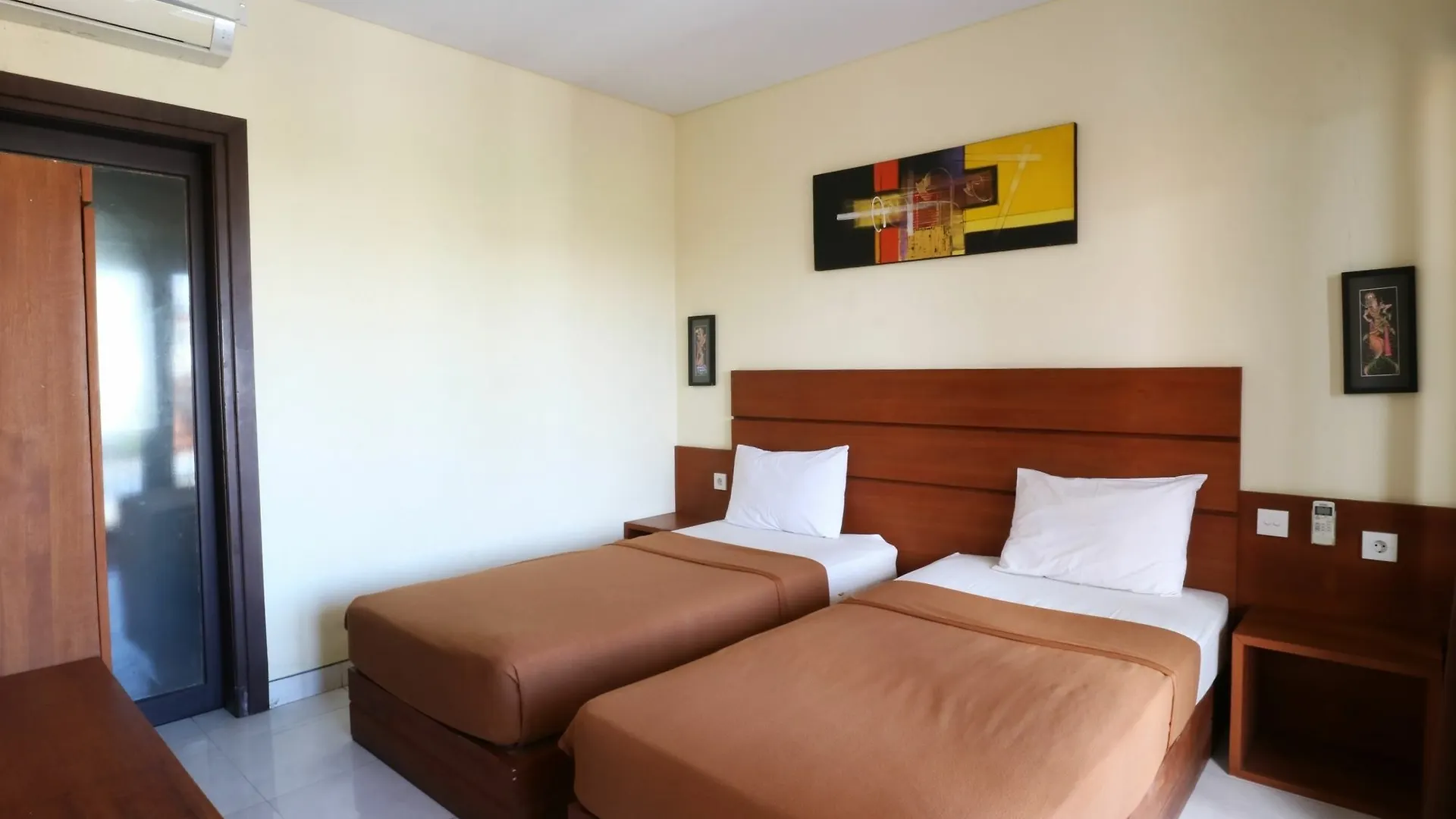 Kondra Premiere Guest House Kuta