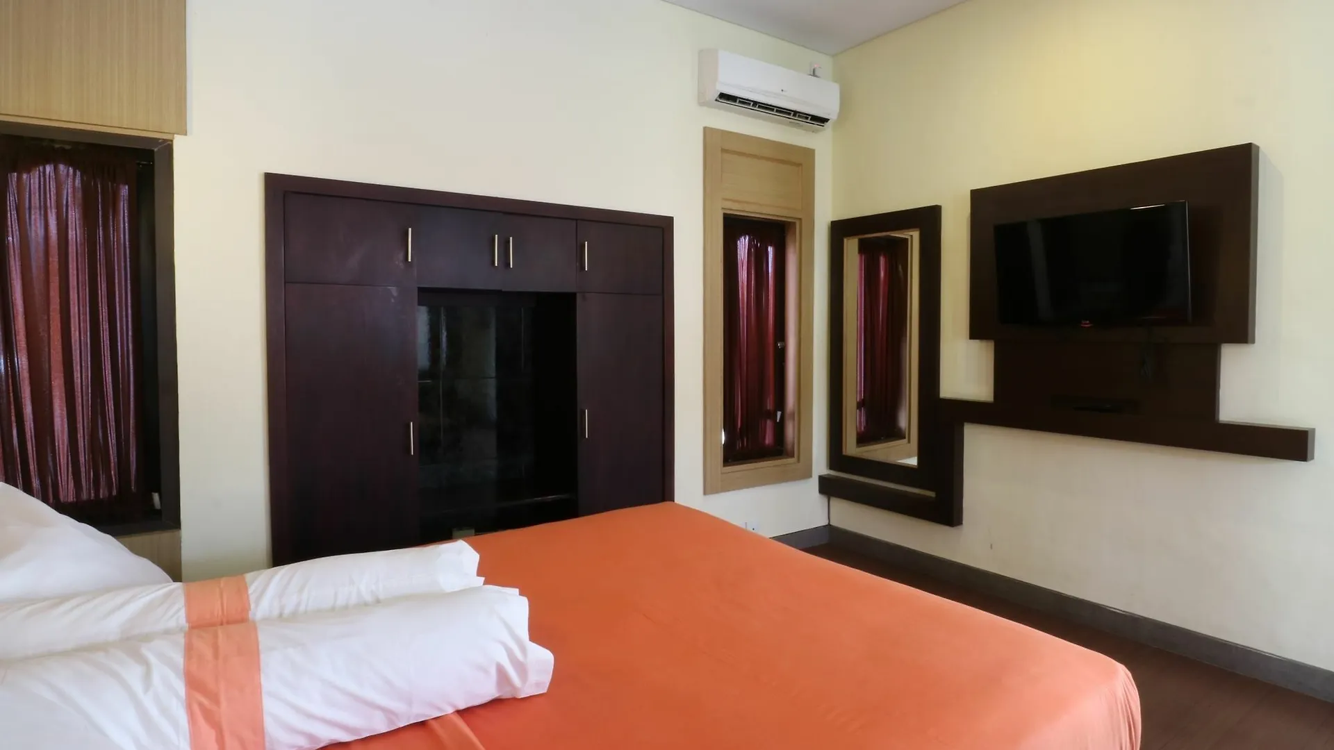 Kondra Premiere Guest House Kuta