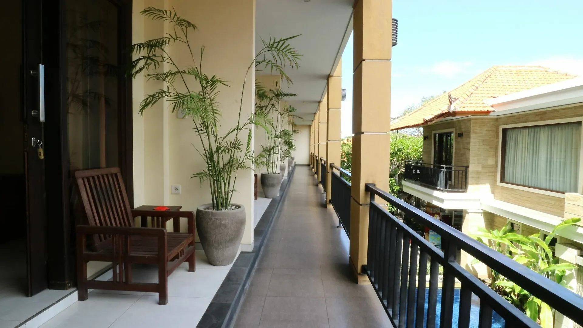 Kondra Premiere Guest House Kuta  2*, Kuta (Bali)
