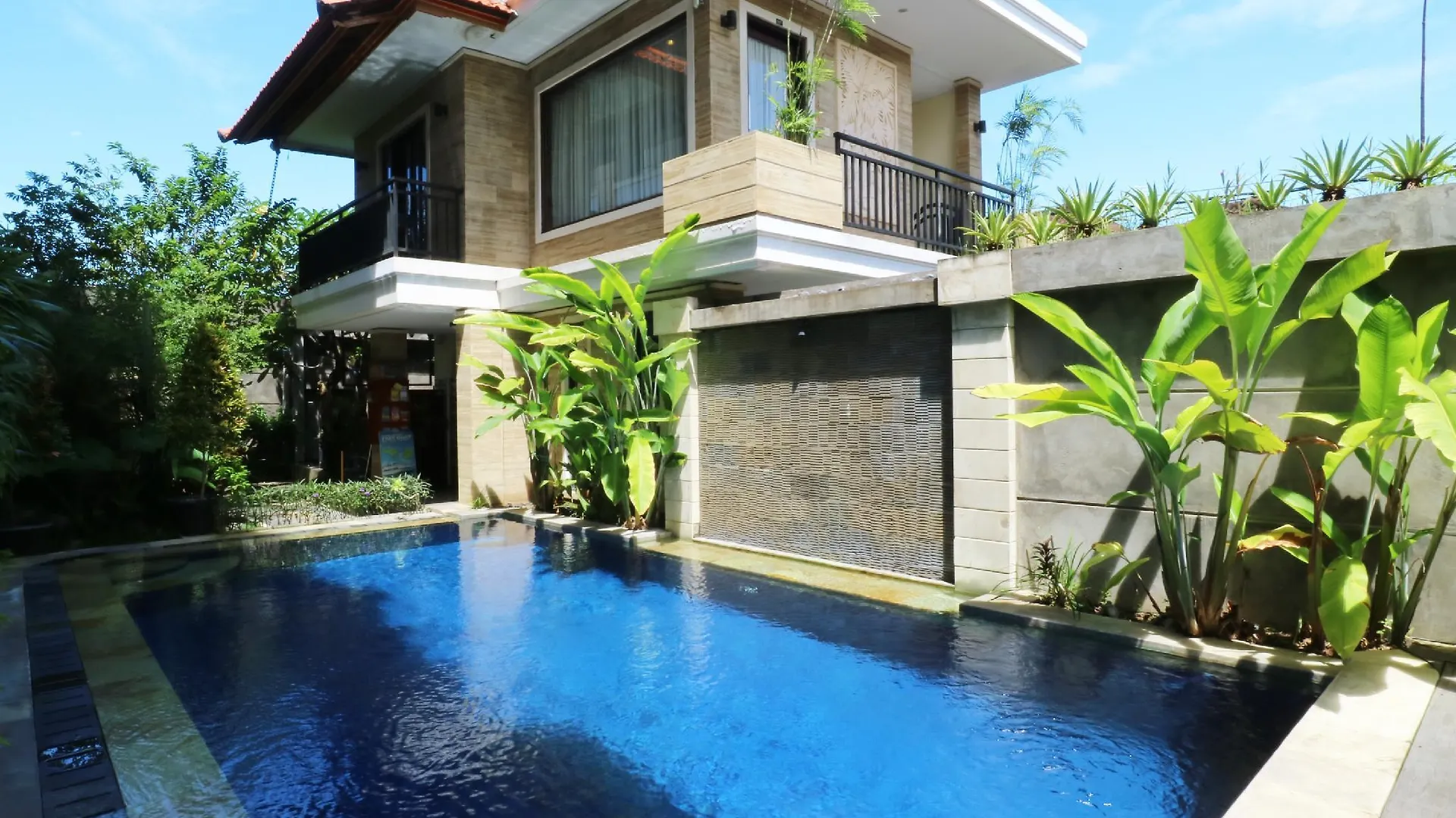 Kondra Premiere Guest House Kuta contacts