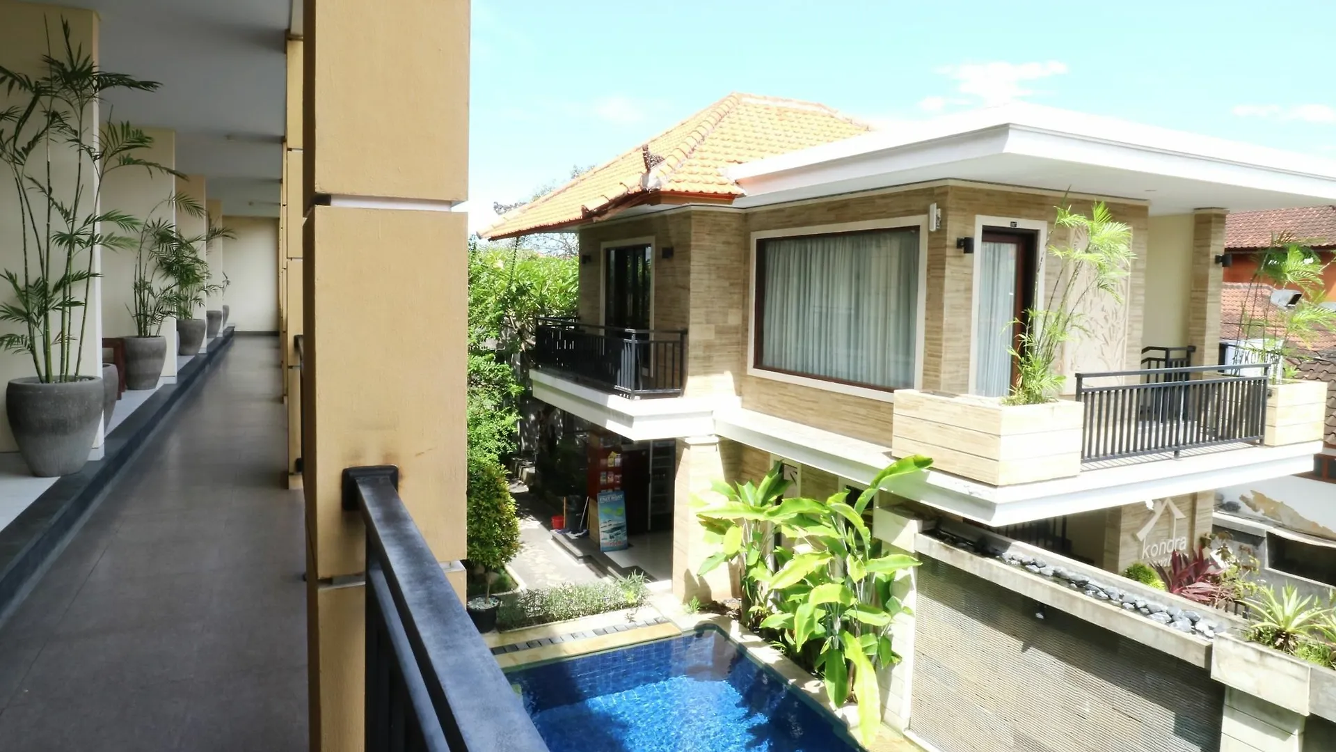 Kondra Premiere Guest House Kuta
